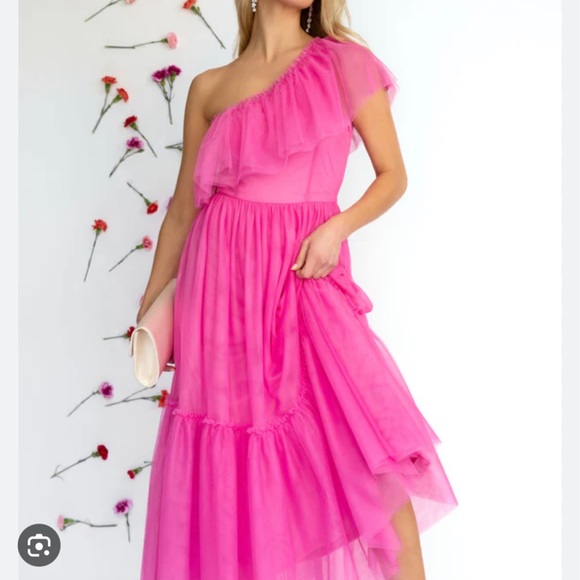 ✨NWT✨ VICI Adore You One Shoulder Tulle Midi Dress in Barbie Pink - Picture 3 of 6